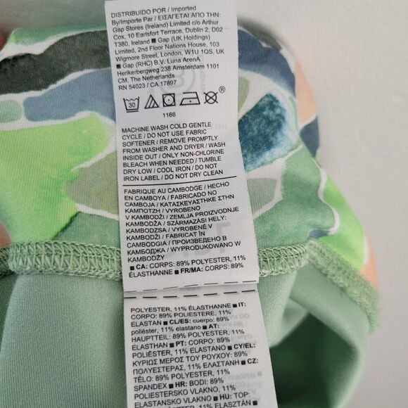 Athleta Girl High Rise Printed Chit Chat Capri Crop Leggings Mosaic Camo Size 16 - Picture 11 of 12